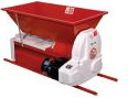 Electric grape crusher with seperator painted 1hp